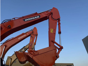 Excavadora de cadenas DOOSAN DH220 used excavator good price for sale: foto 5