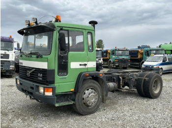 Camión chasis VOLVO FL