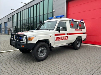 Leasing de Toyota Landcruiser 4x4 NEW Ambulance - NO Europe Unio!!!! - ONLY EXPORT Toyota Landcruiser 4x4 NEW Ambulance - NO Europe Unio!!!! - ONLY EXPORT: foto 1