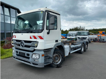 Camión chasis MERCEDES-BENZ Actros 2532