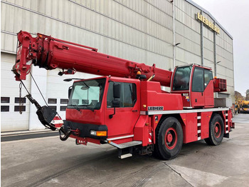 Grúa LIEBHERR LTM 1030-2.1