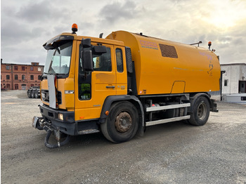 Camión VOLVO FL 220