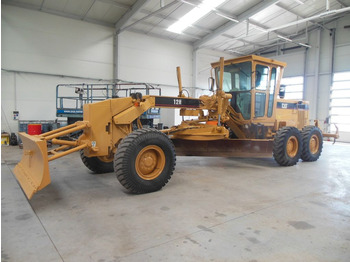 Grader CATERPILLAR 12H