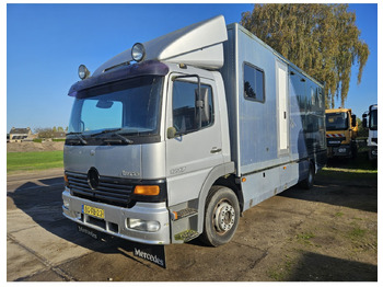 Camión para caballos MERCEDES-BENZ Atego 1217