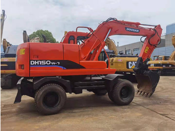 Excavadora de ruedas DOOSAN DH150W-7