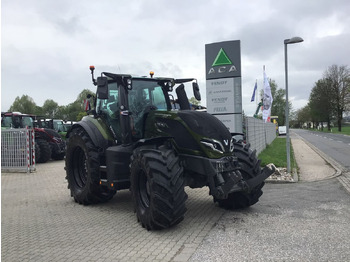 Tractor VALTRA