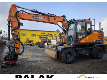 Excavadora de ruedas DOOSAN DX160W-5