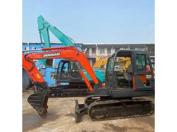 Excavadora de cadenas DOOSAN DX60