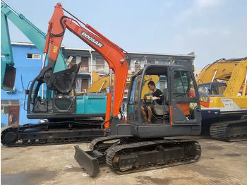 Excavadora de cadenas dx60 dx55 ON SALE Doosan 6ton dx60 Used  excavator in stock: foto 4