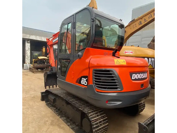 Excavadora de cadenas dx60 dx55 ON SALE Doosan 6ton dx60 Used  excavator in stock: foto 2