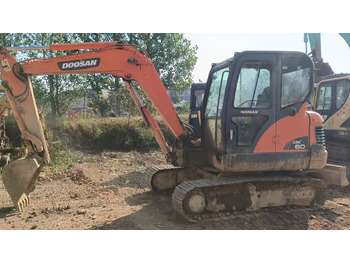 Miniexcavadora DOOSAN DX60