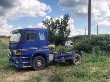 Camión chasis MERCEDES-BENZ Atego