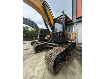 Excavadora de cadenas USED SANY SY 235H: foto 5