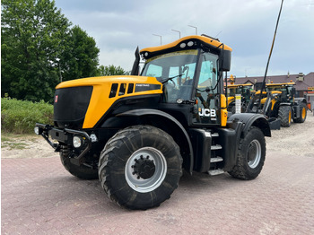 Tractor JCB