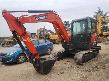 Miniexcavadora Doosan DX60: foto 3