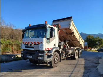 Camión grúa IVECO Trakker