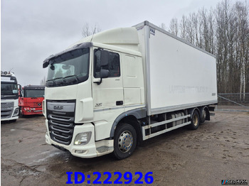 Camión isotérmico DAF XF 106 440