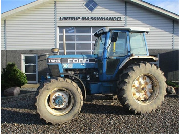 Tractor FORD