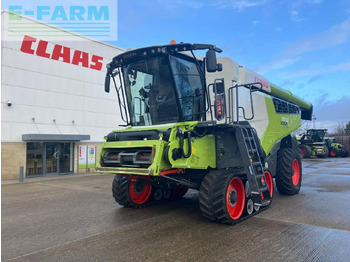 Cosechadora de granos CLAAS Lexion 8900