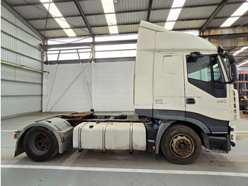 Cabeza tractora Iveco Stralis 420 RETARDER / EURO 5 STANDAIRCO: foto 4