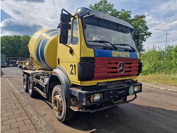 Camión hormigonera Mercedes-Benz 2527 B 6X4: foto 3