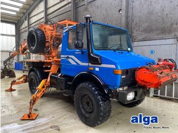 Camión grúa UNIMOG U1450