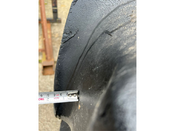 Neumáticos y llantas Goodyear 20.8R42,BKT 460/85R30 Zwillinge: foto 3 Neumáticos y llantas Goodyear 20.8R42,BKT 460/85R30 Zwillinge: foto 3