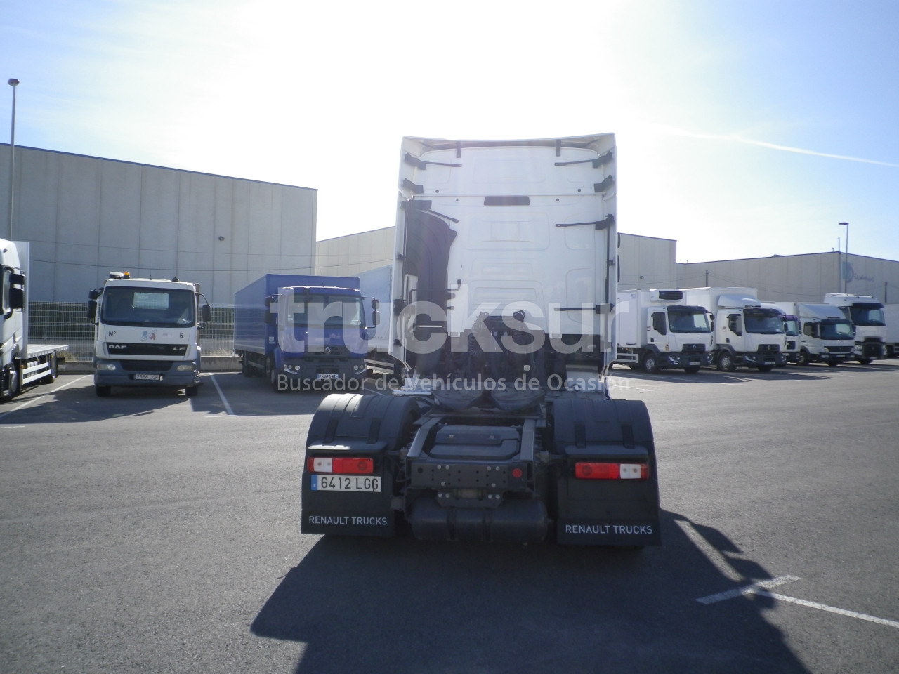 Cabeza tractora RENAULT T520 HIGH SLEEPER CAB: foto 6