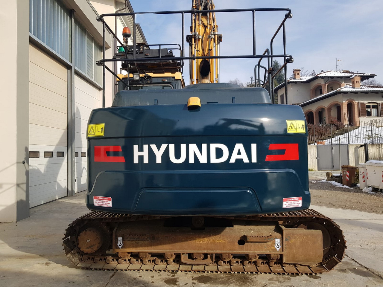 Excavadora de cadenas HYUNDAI HX140L: foto 6