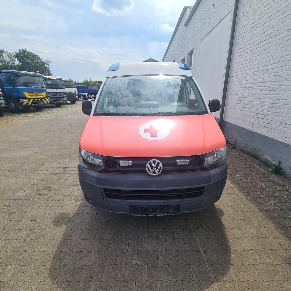 Ambulancia Volkswagen T5 2.0 TDI T5 2.0 TDI, Krankenwagen: foto 11