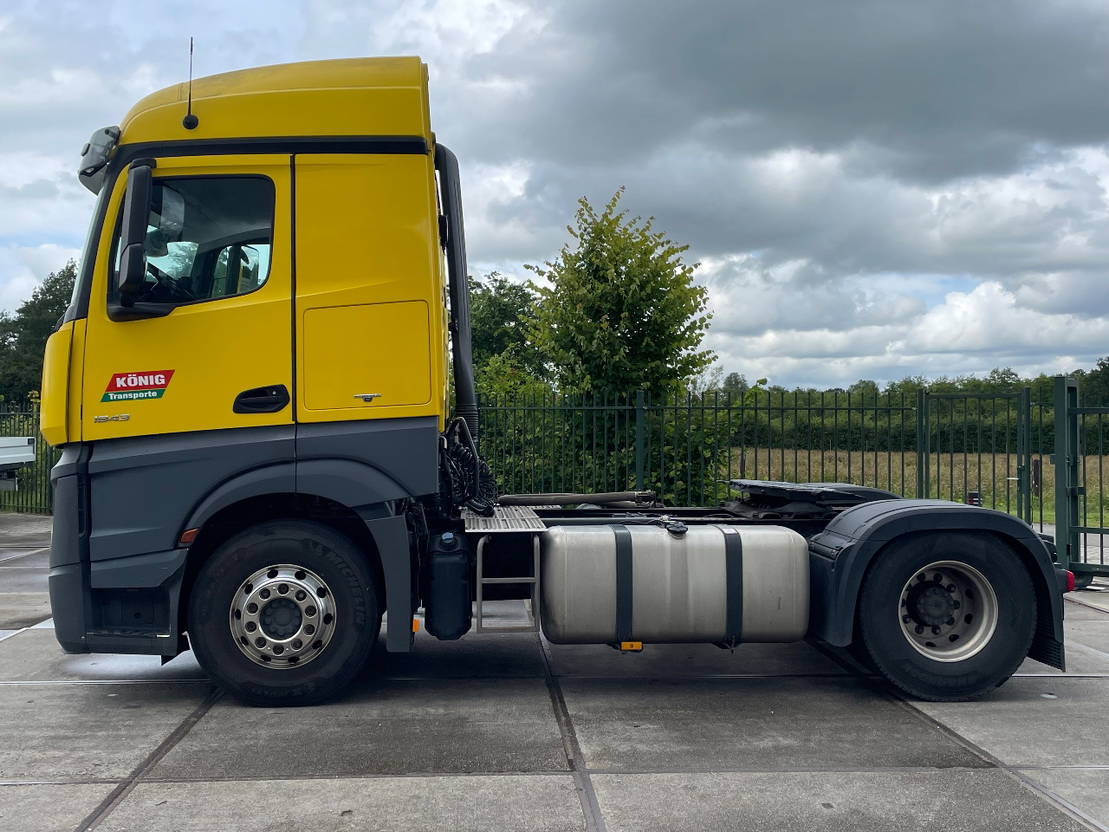 Cabeza tractora Mercedes-Benz Actros 1843: foto 6