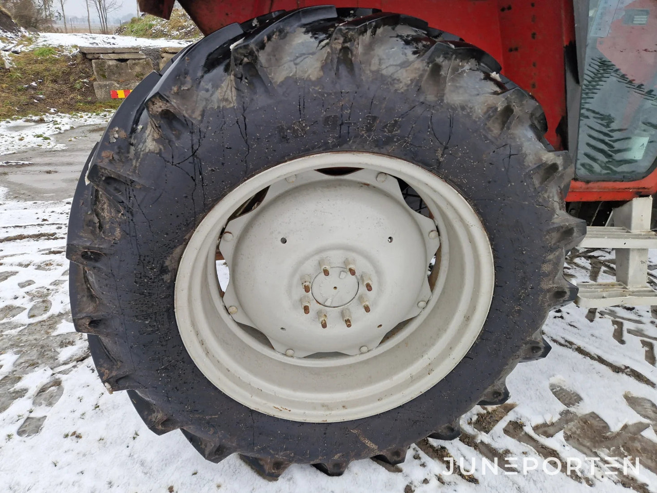 Tractor Massey Ferguson 575 MP 4WD: foto 26