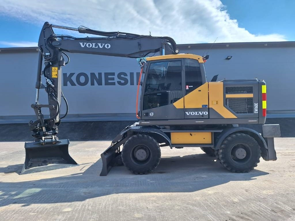 Excavadora de ruedas Volvo MYYTY! SOLD! EW160E HUIPPUVARUSTEET: foto 1