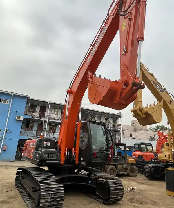 Excavadora de cadenas Used Hitachi Zx200-3 crawler excavator for sale Hitachi Zx200-3 Zx210 Zx240-3 excavator in stock: foto 7