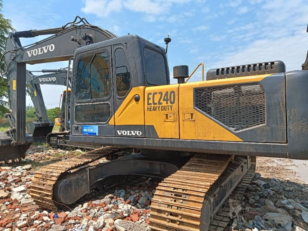 Excavadora de cadenas nuevo Volvo EC 240: foto 7