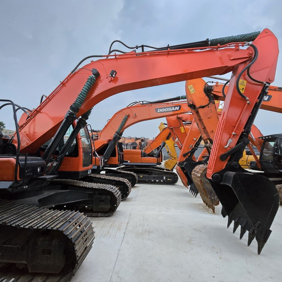 Excavadora de cadenas Doosan DX225LC: foto 8