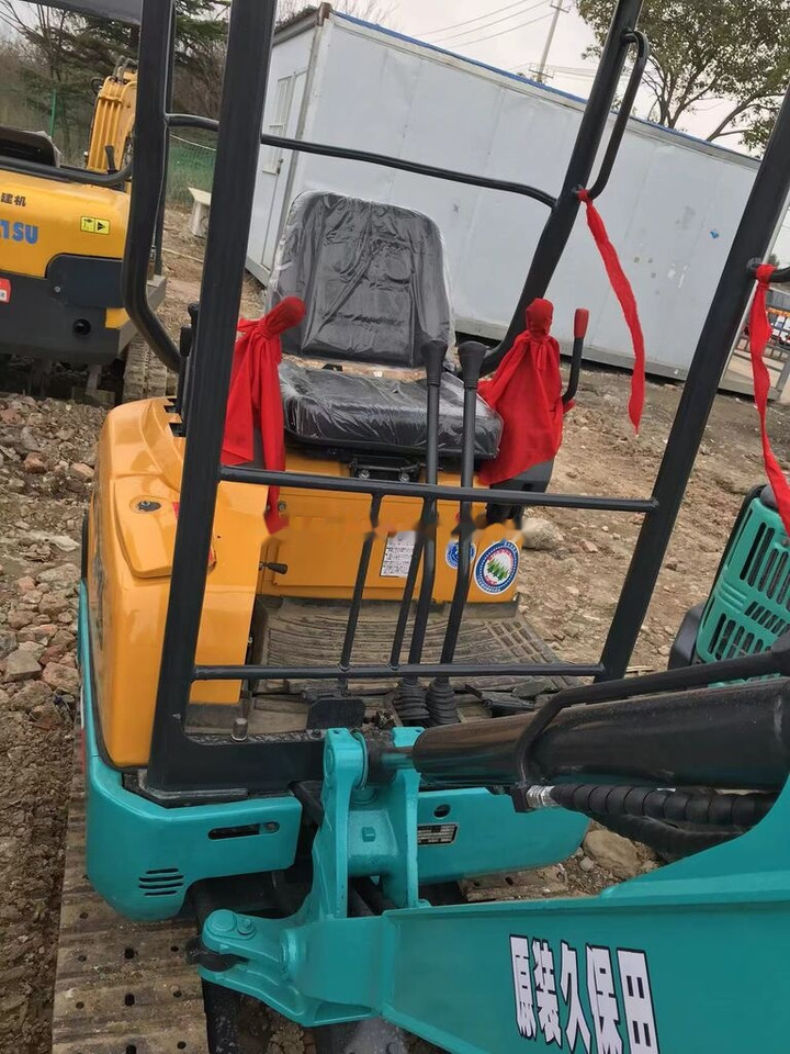 Miniexcavadora Kubota U17: foto 10