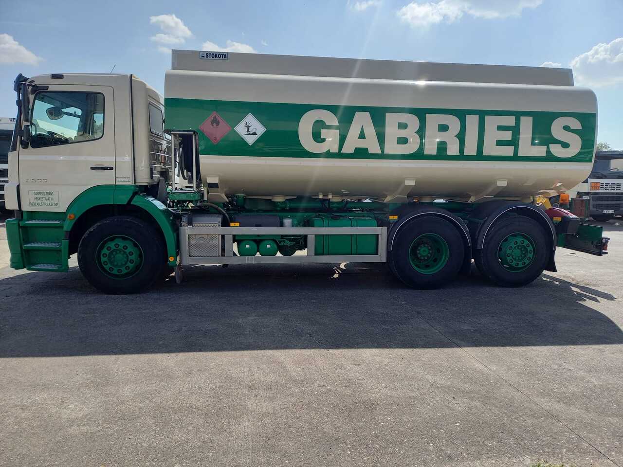 Camión cisterna MERCEDES AXOR: foto 10 Camión cisterna MERCEDES AXOR: foto 10