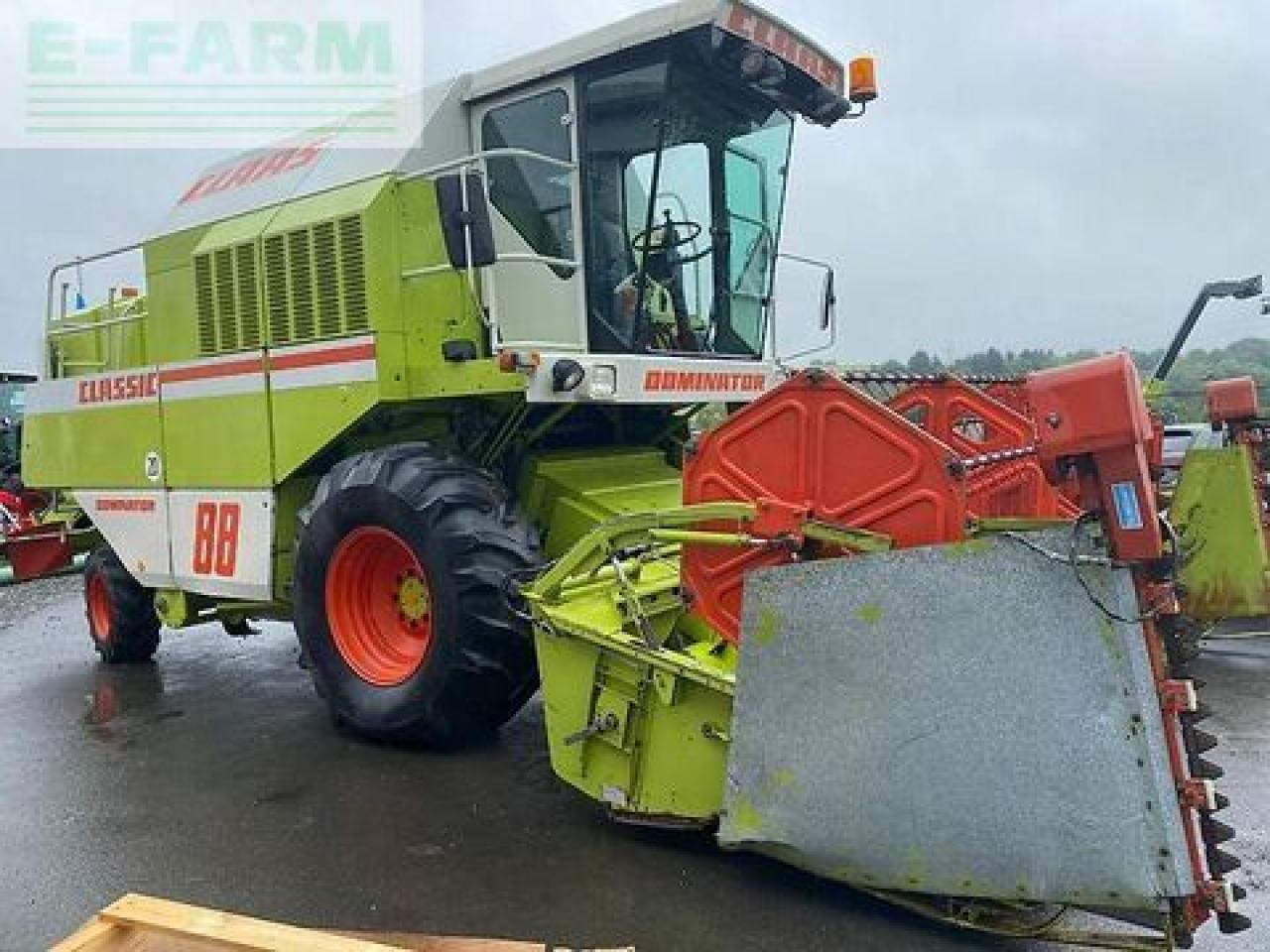 Cosechadora de granos CLAAS dominator 88: foto 8