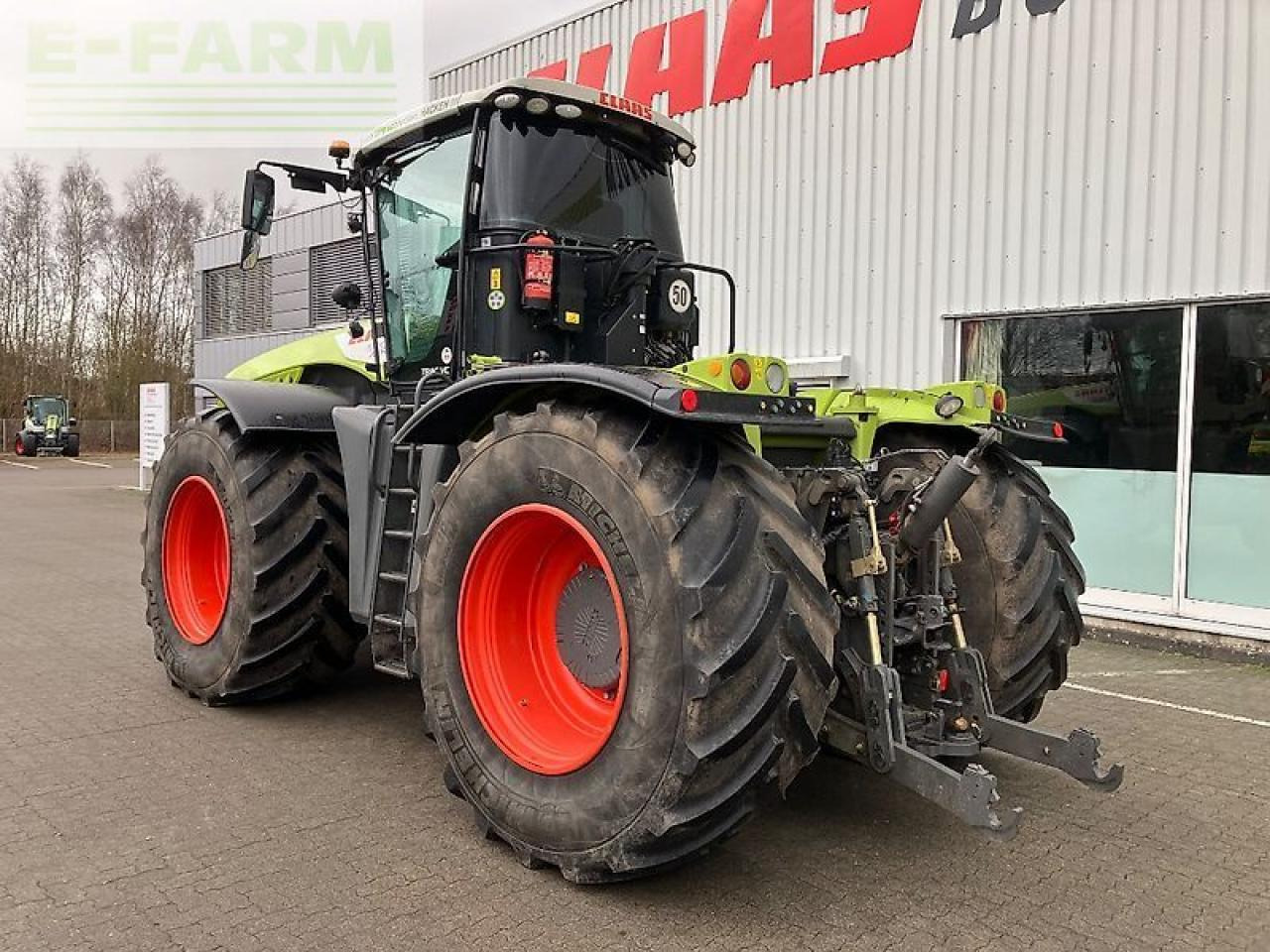 Tractor CLAAS xerion 5000 trac vc TRAC VC: foto 6