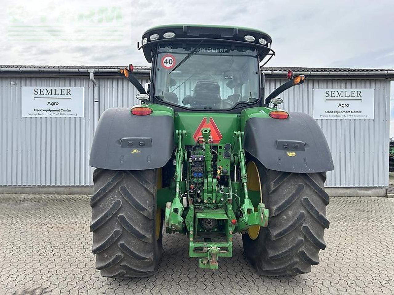 Tractor John Deere 8345r: foto 14