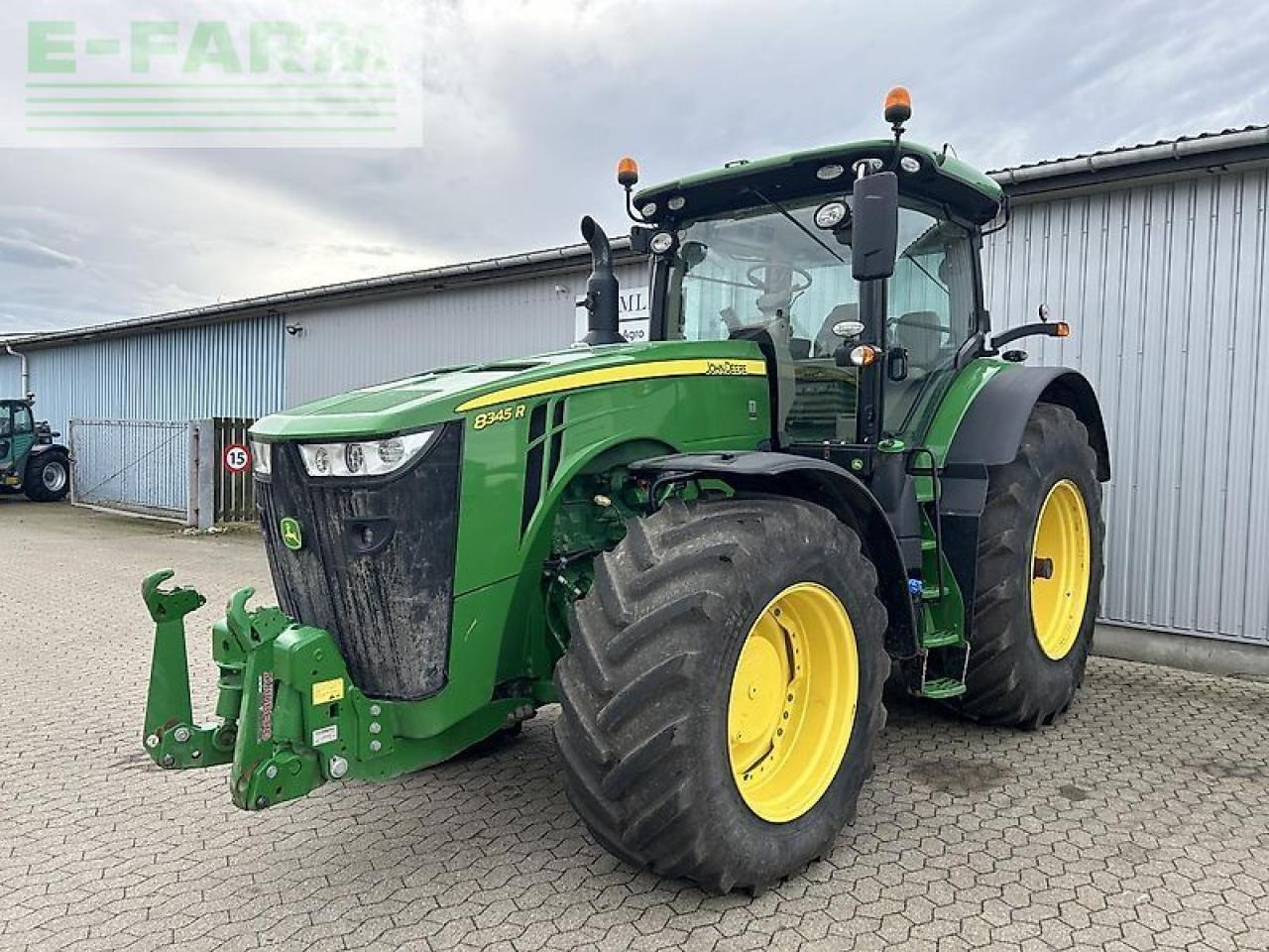 Tractor John Deere 8345r: foto 11