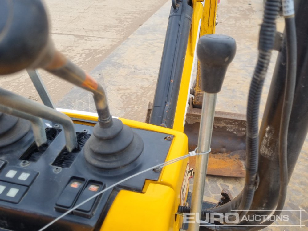 Miniexcavadora 2020 JCB 8008CTS: foto 42