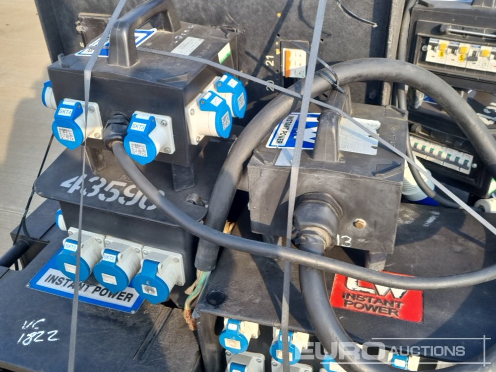 Equipo de construcción 415-240Volt Distribution Boxes (4 of), 240Volt Splitter (5 of): foto 10