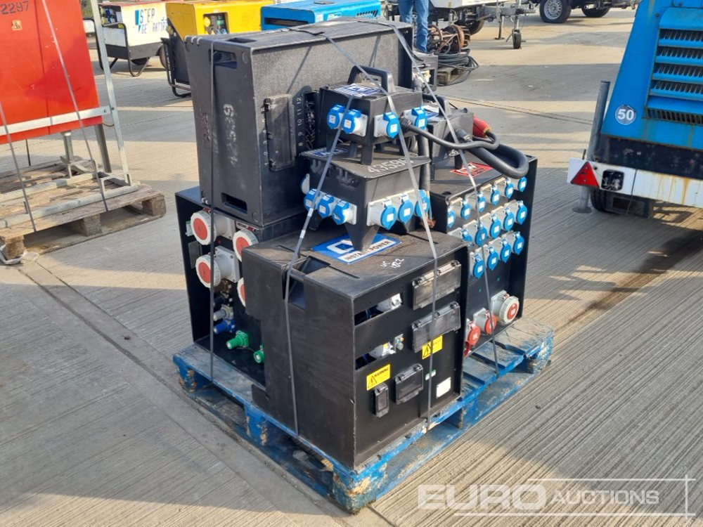 Equipo de construcción 415-240Volt Distribution Boxes (4 of), 240Volt Splitter (5 of): foto 7