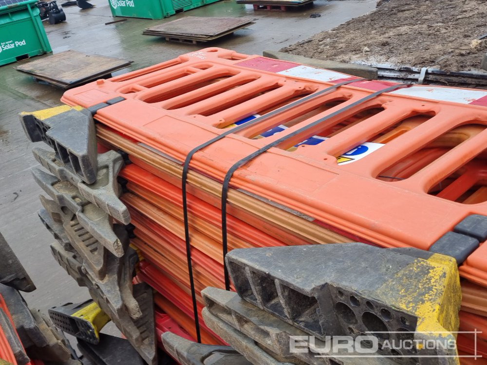 Equipo de construcción Bundle of Tracking Boards (3 of), Bundle of Plastic Pedestrian Safery Barriers (2 of): foto 24