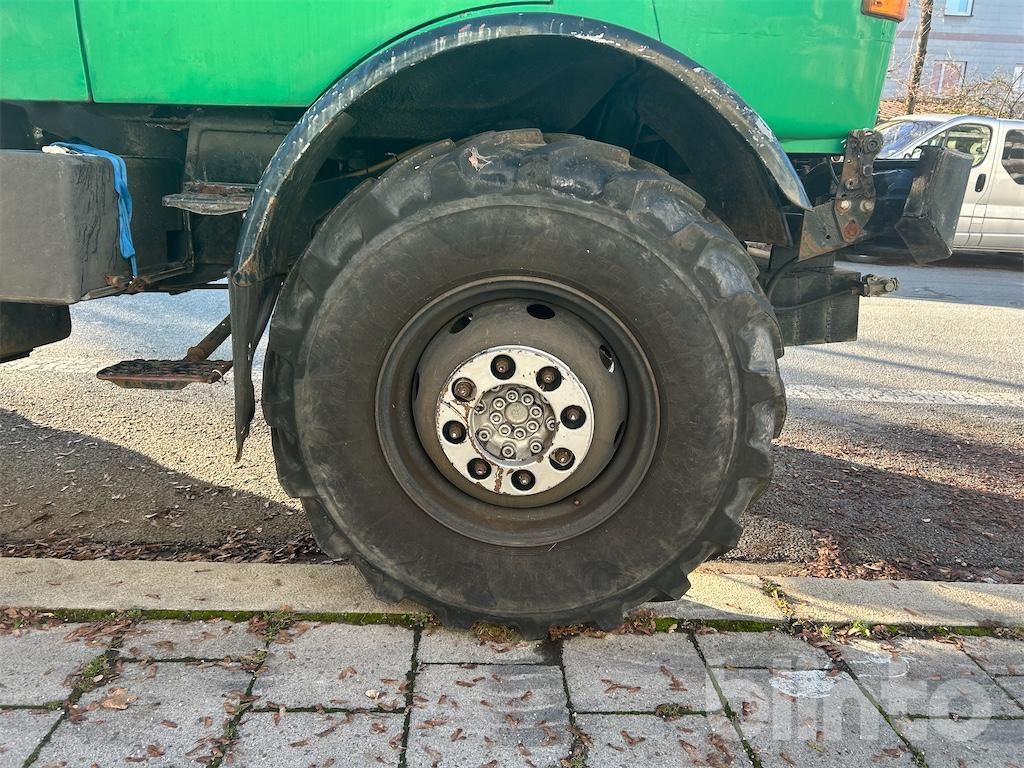 Camión grúa 1981 Daimler-Benz Unimog U 1700: foto 13